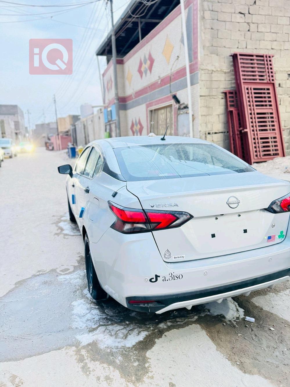 نیسان ڤێرسا